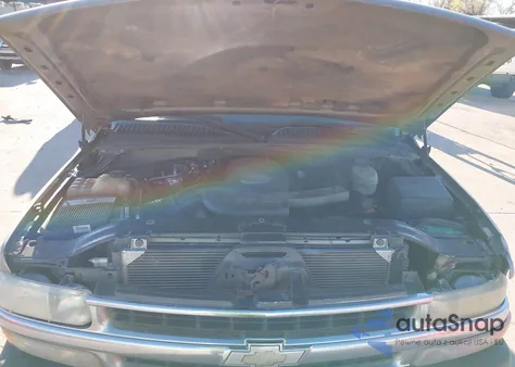 2003 Chevrolet Tahoe Lt from USA, damaged, VIN 1GNEC13Z73R110189